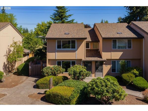 247 MCNARY HEIGHTS N DR, Keizer, OR 97303