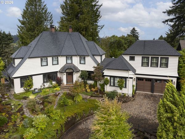 2719 SW TALBOT RD, Portland, OR 97201