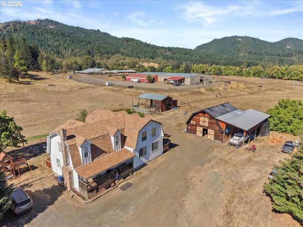 307 TOWHEE LN, Tenmile, OR 97481