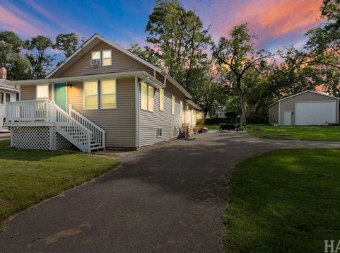 Main Photo