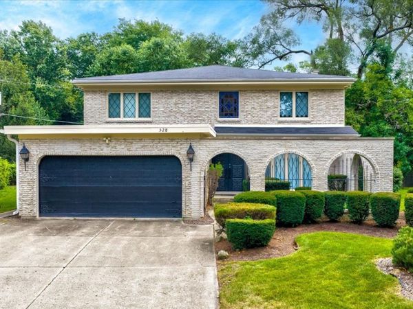 528 Hunter Court , Wilmette, IL 60091