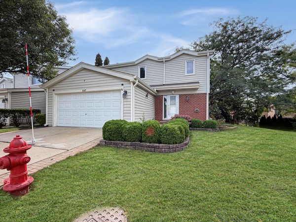 647 Darien Court , Hoffman Estates, IL 60169