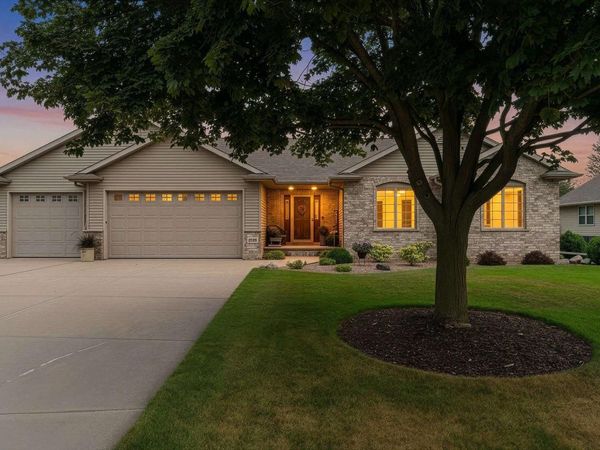 1038 HOKS RIDGE LANE, De Pere, WI 54115