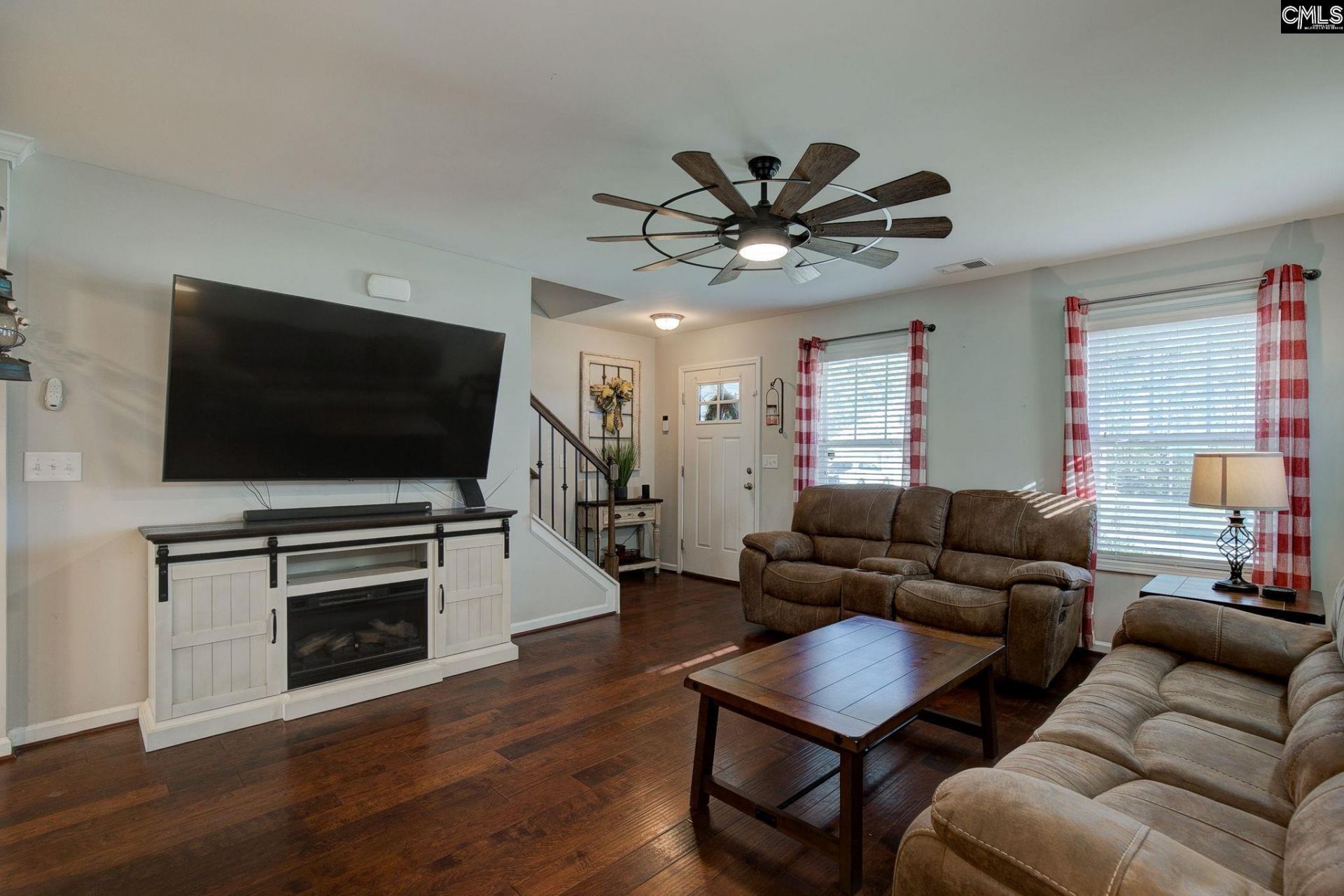 149 Cranbrook Court Photo 12