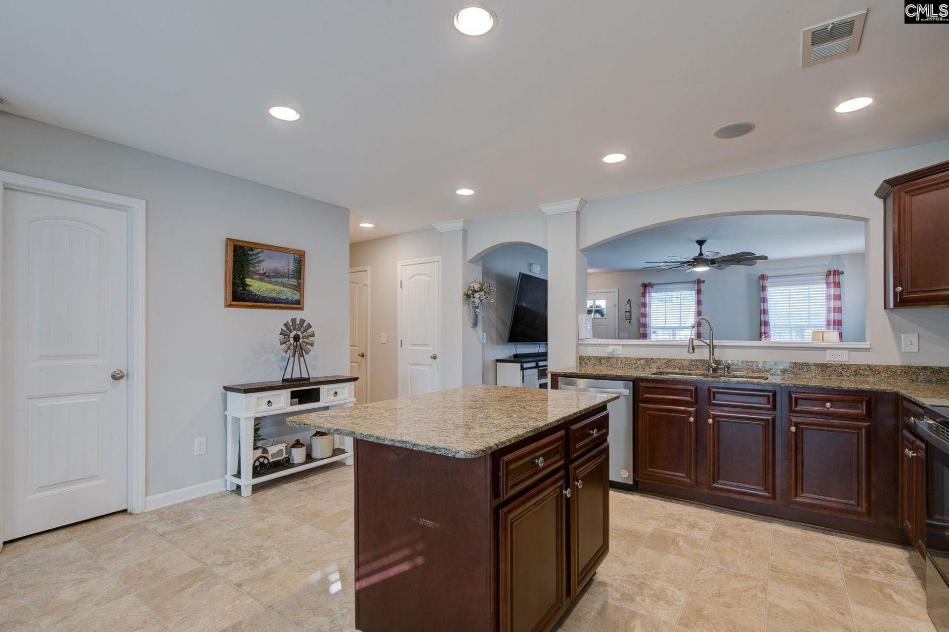 149 Cranbrook Court Photo 17