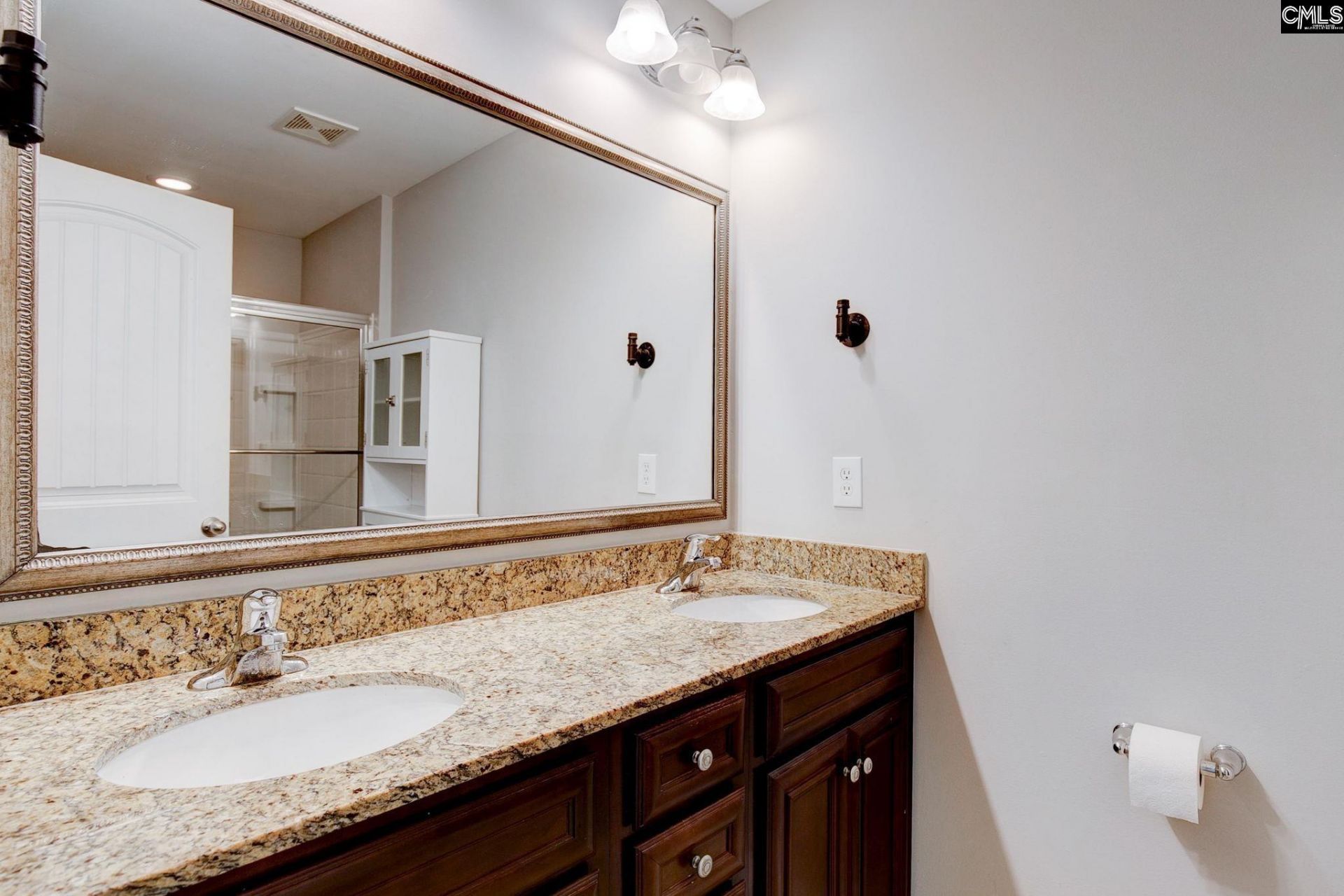 149 Cranbrook Court Photo 24