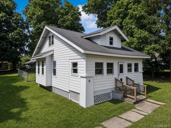 4 Grove Street, Harriman, NY 10950
