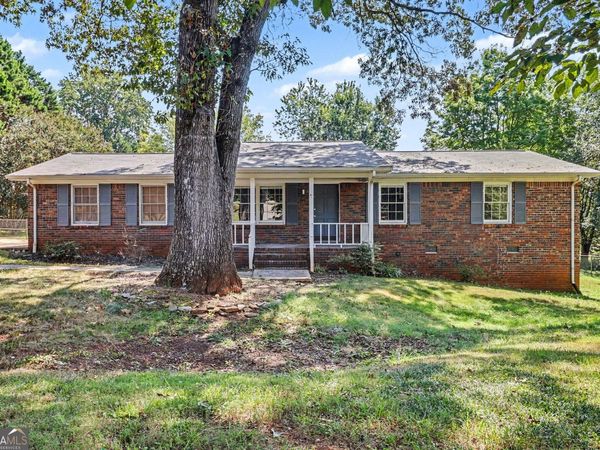 5139 Presley Drive, Flowery Branch, GA 30542