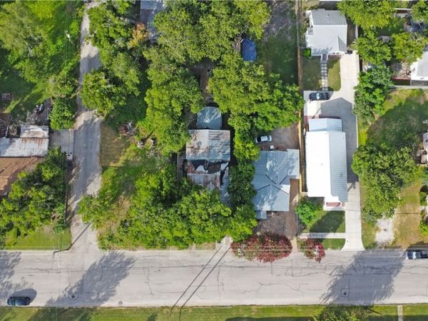740 Comal Avenue , New Braunfels, TX 78130