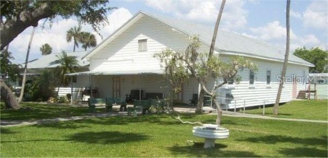 60 Braden Castle Drive, Bradenton, FL 34208 Photo
