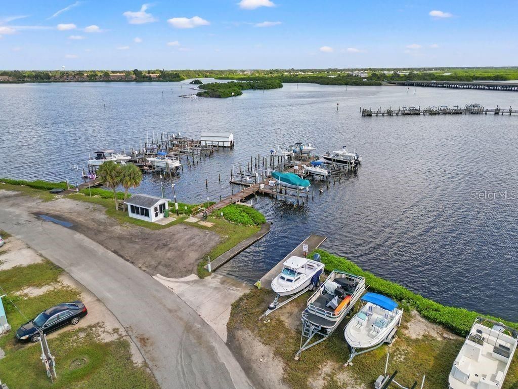 60 Braden Castle Drive, Bradenton, FL 34208 Photo