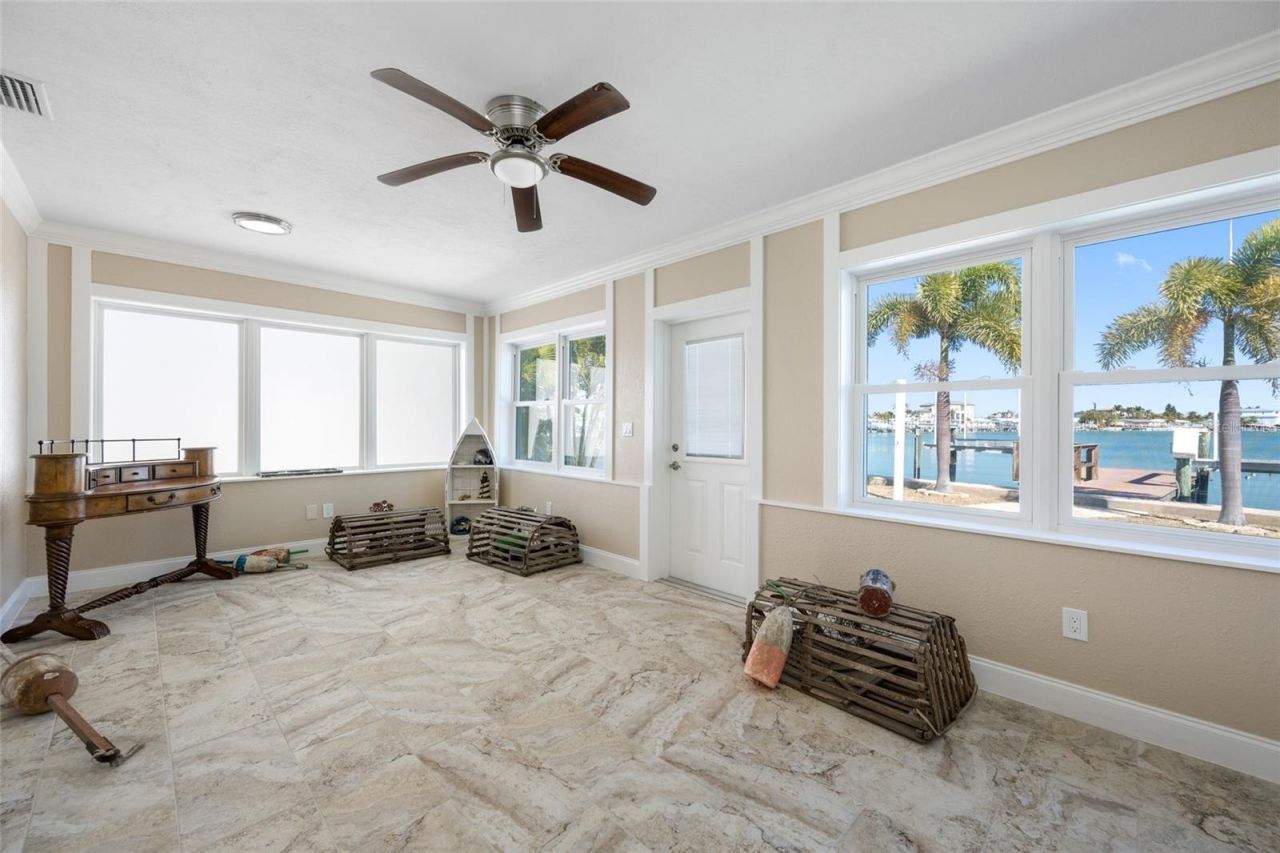 17161 2nd Street E, North Redington Beach, FL 33708 Photo