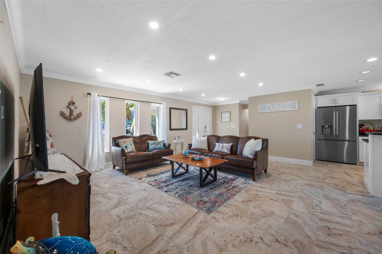 17161 2nd Street E, North Redington Beach, FL 33708 Photo