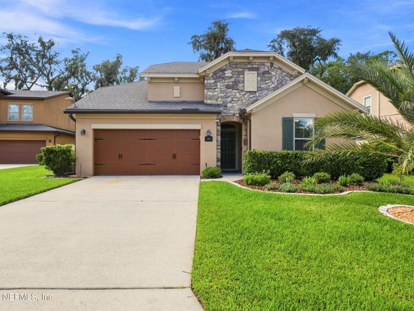 598 AMBER CREEK Drive, Jacksonville, FL 32218