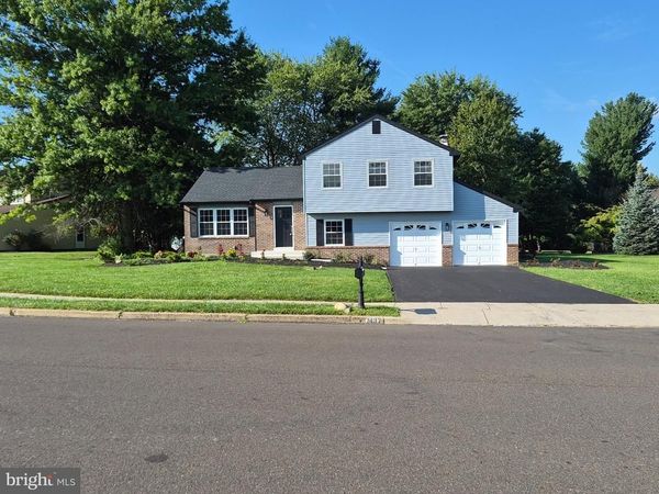 1437 SCARLET OAK ROAD , YARDLEY, PA 19067