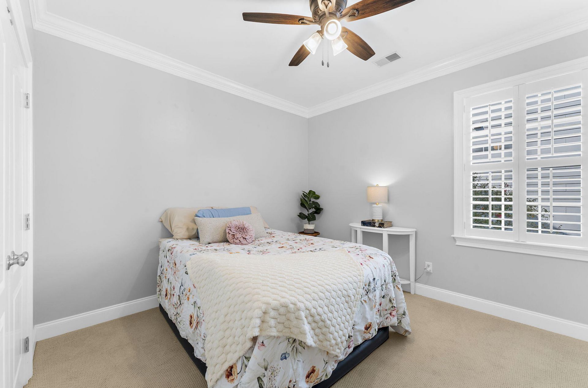 1613 Bulline Street Photo 25