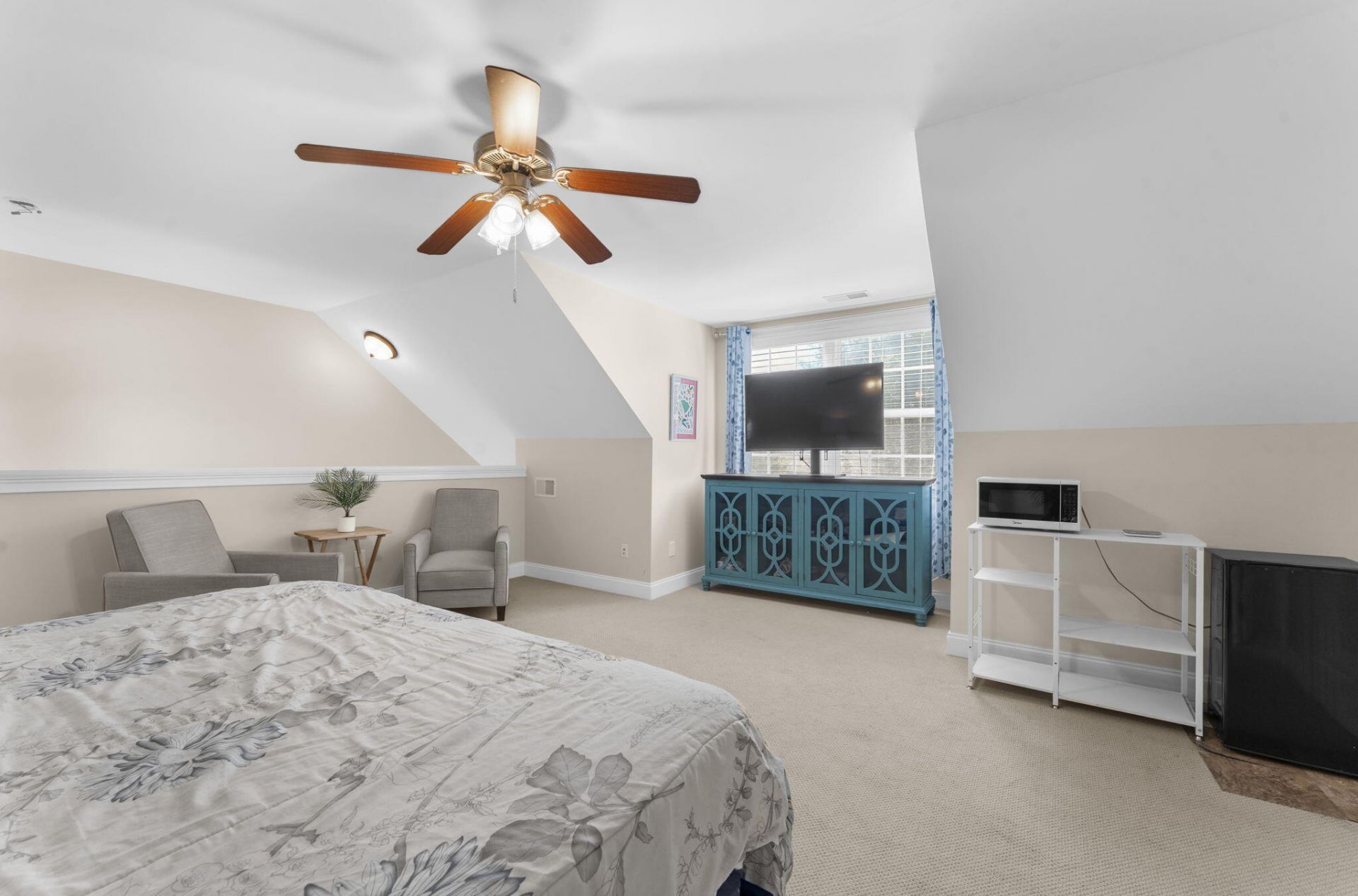1613 Bulline Street Photo 35