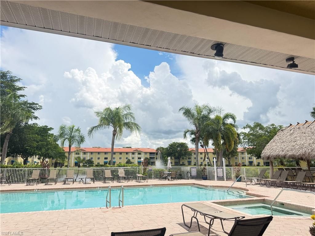 8274 Key Royal Cir, Unit 1025, Naples, FL 34119 Photo