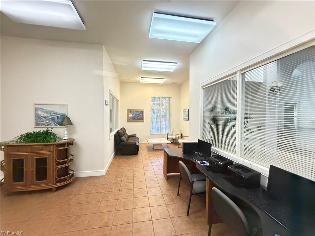 8274 Key Royal Cir, Unit 1025, Naples, FL 34119 Photo