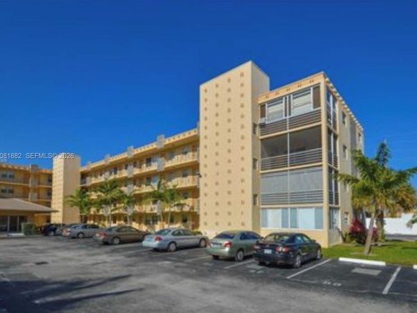 2145 Pierce St, Unit 223, Hollywood, FL 33020