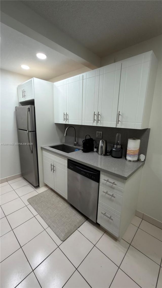 2145 Pierce St, Unit 223, Hollywood, FL 33020 Photo
