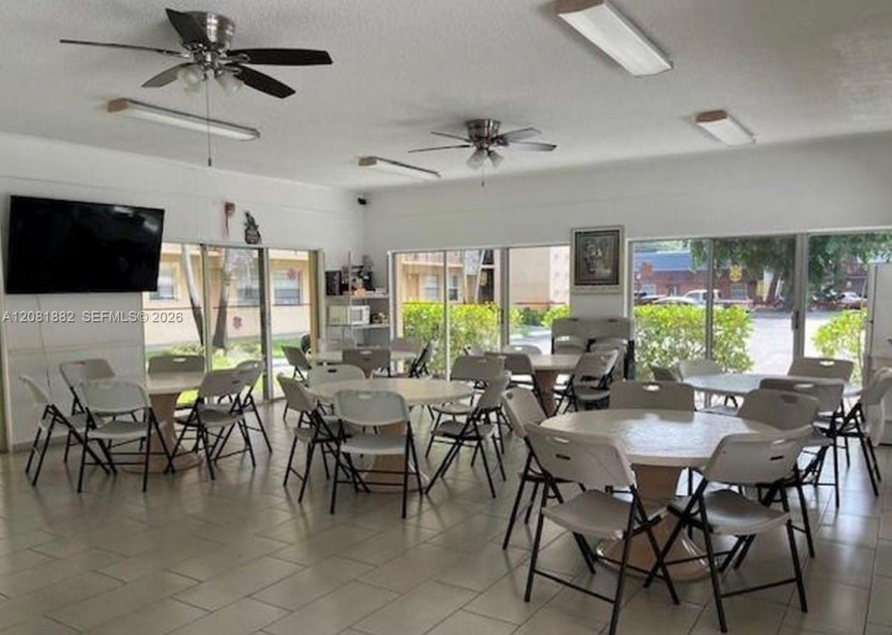 2145 Pierce St, Unit 223, Hollywood, FL 33020 Photo