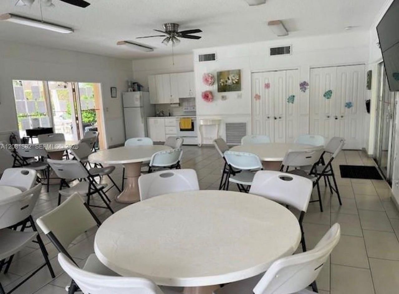 2145 Pierce St, Unit 223, Hollywood, FL 33020 Photo