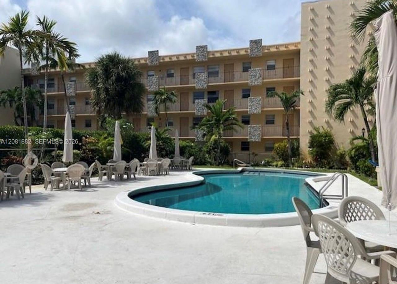 2145 Pierce St, Unit 223, Hollywood, FL 33020 Photo