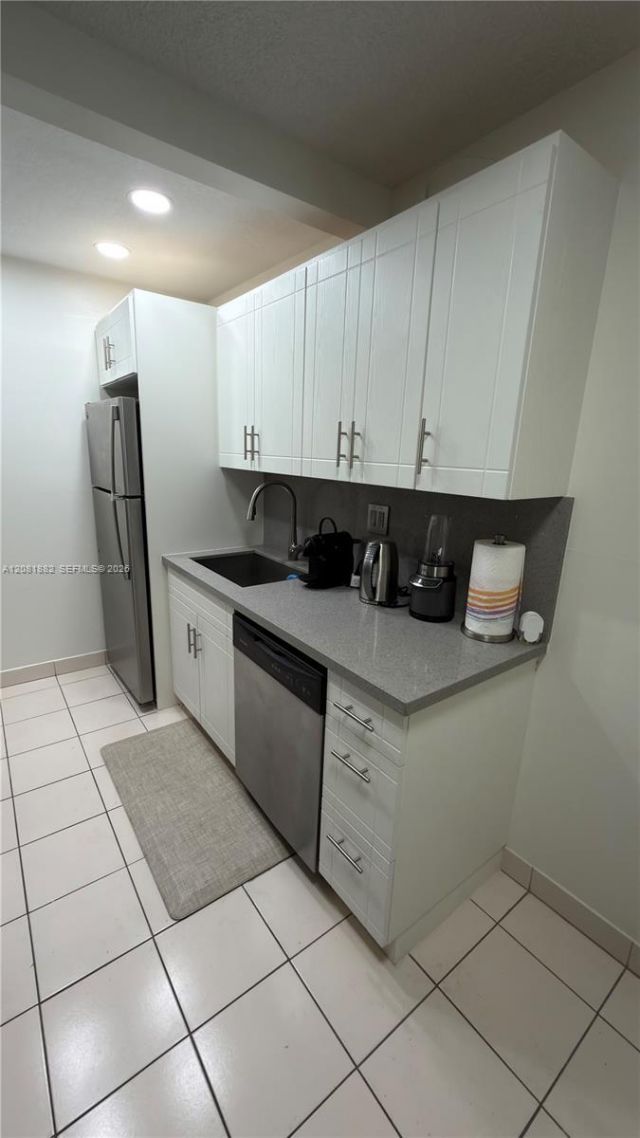 2145 Pierce St, Unit 223, Hollywood, FL 33020 Photo