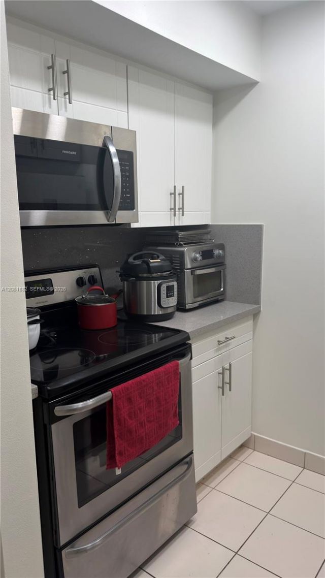 2145 Pierce St, Unit 223, Hollywood, FL 33020 Photo