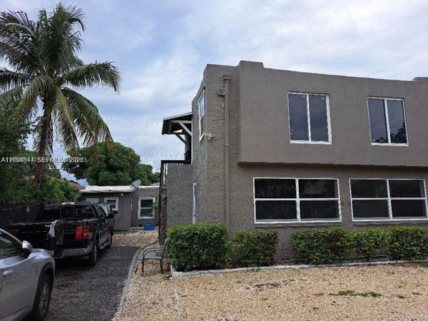 217 Southridge Rd , Lower Unit, Delray Beach, FL 33444