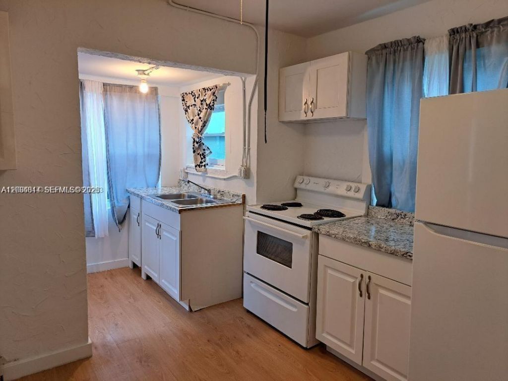 217 Southridge Rd , Unit Lower Unit, Delray Beach, FL 33444 Photo
