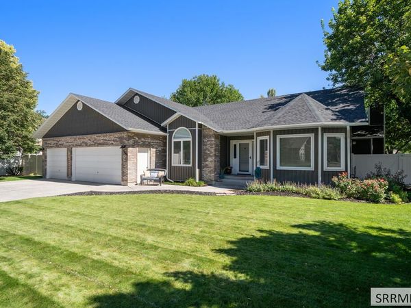 2649 Waterford Lane, IDAHO FALLS, ID 83401