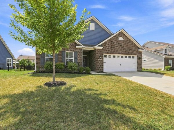 5573 Stone Grove Court, McCordsville, IN 46055