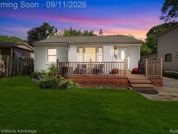 8114 Locklin Lane , Commerce Township, Mi 48382