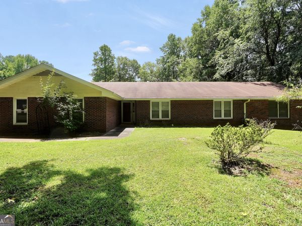 145 Stoneridge Way, Fayetteville, GA 30215