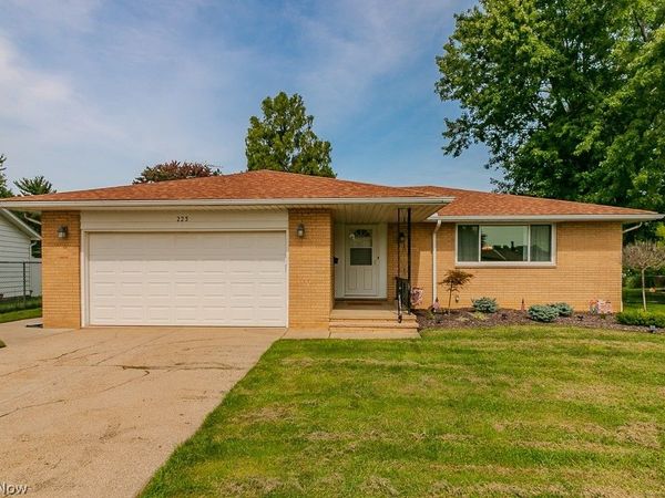 223 Shore Drive , Eastlake, OH 44095