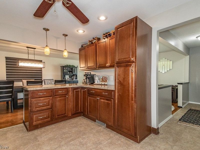 223 Shore Drive, Eastlake, OH 44095 Photo 12
