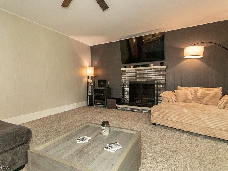 223 Shore Drive, Eastlake, OH 44095 Photo 19