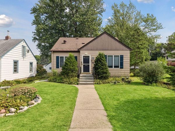 1190 Ottawa Avenue , West Saint Paul, MN 55118