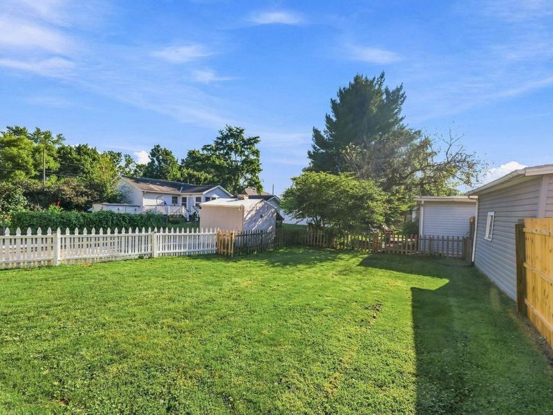 564 S Vine Street, Marion, OH 43302 Photo 8