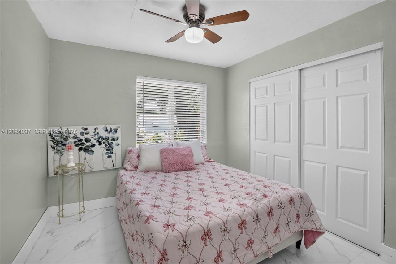4351 SW 22nd St, Fort Lauderdale, FL 33317 Photo