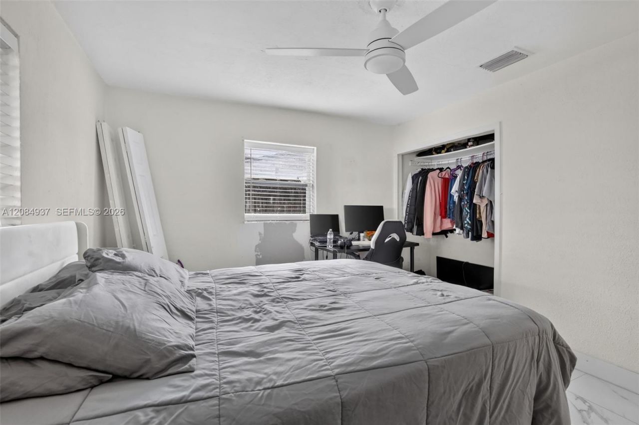 4351 SW 22nd St, Fort Lauderdale, FL 33317 Photo