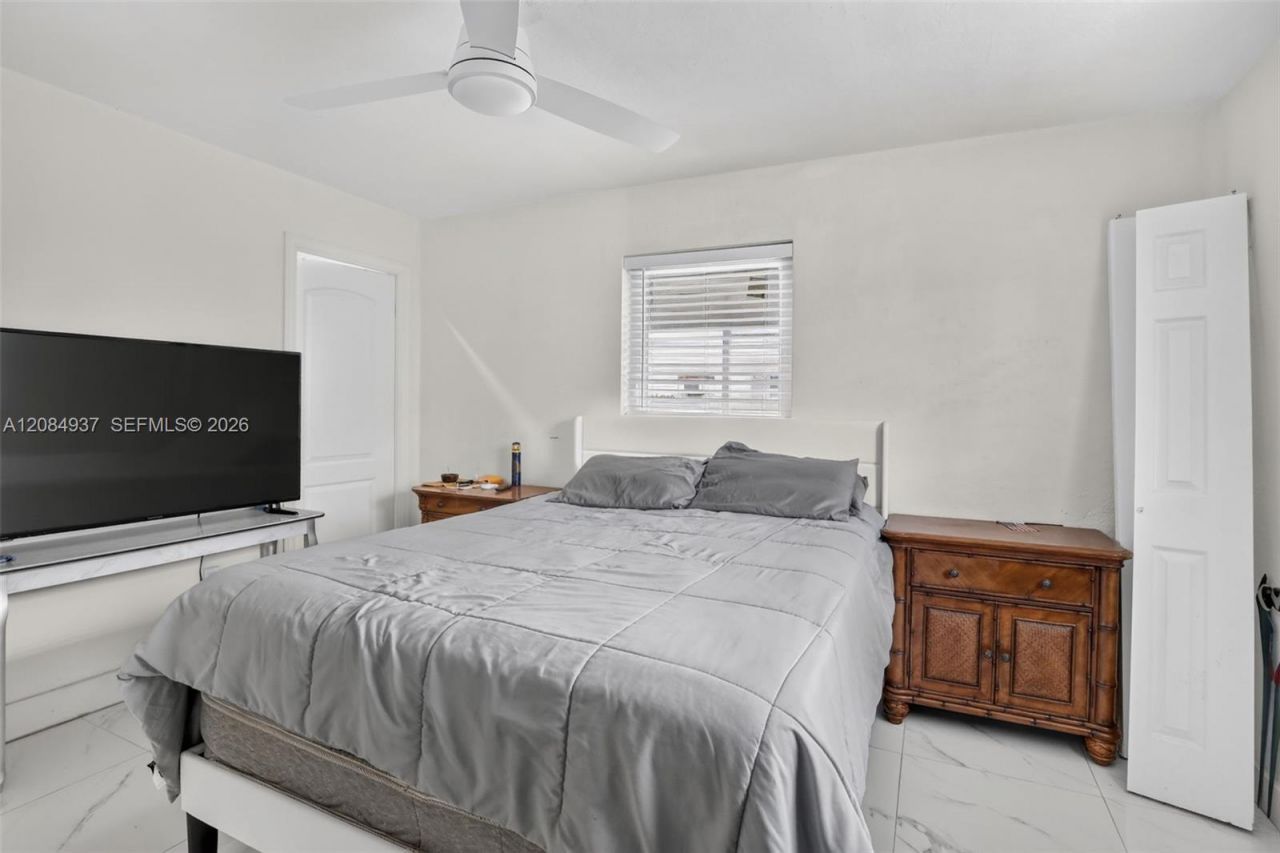4351 SW 22nd St, Fort Lauderdale, FL 33317 Photo