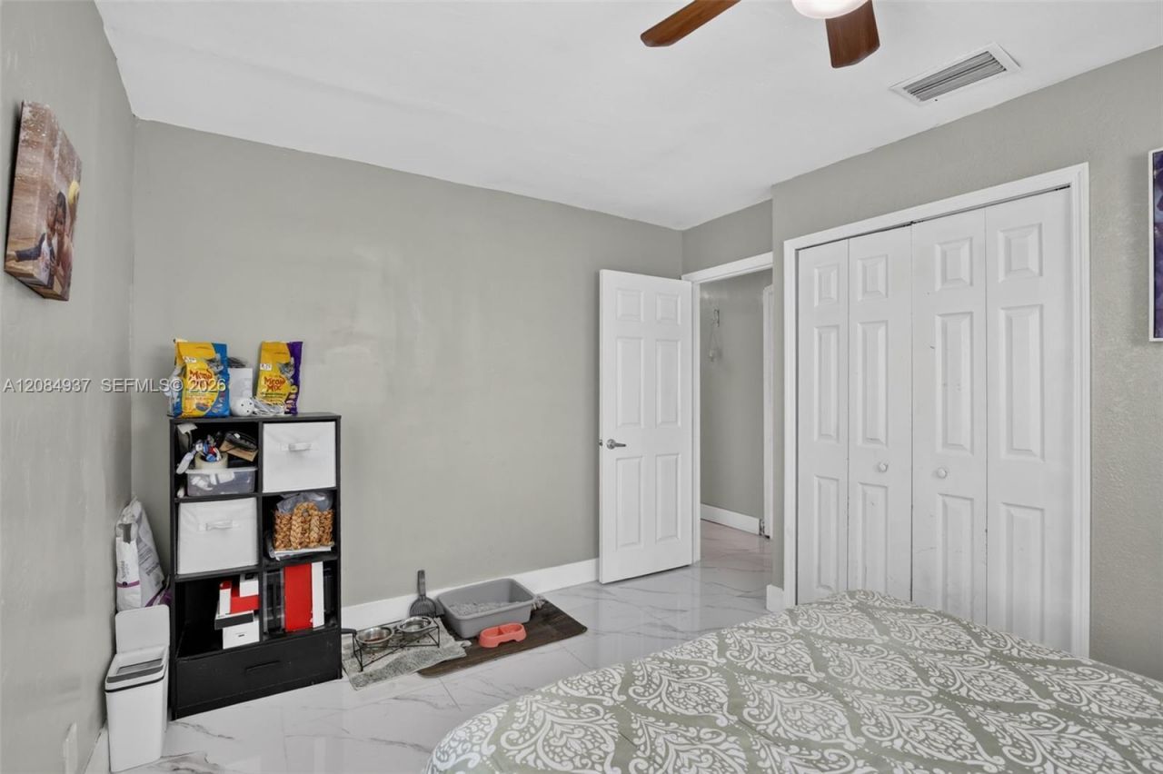 4351 SW 22nd St, Fort Lauderdale, FL 33317 Photo