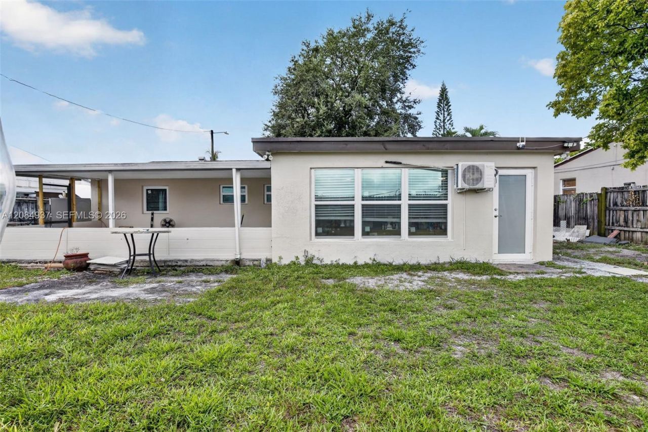4351 SW 22nd St, Fort Lauderdale, FL 33317 Photo