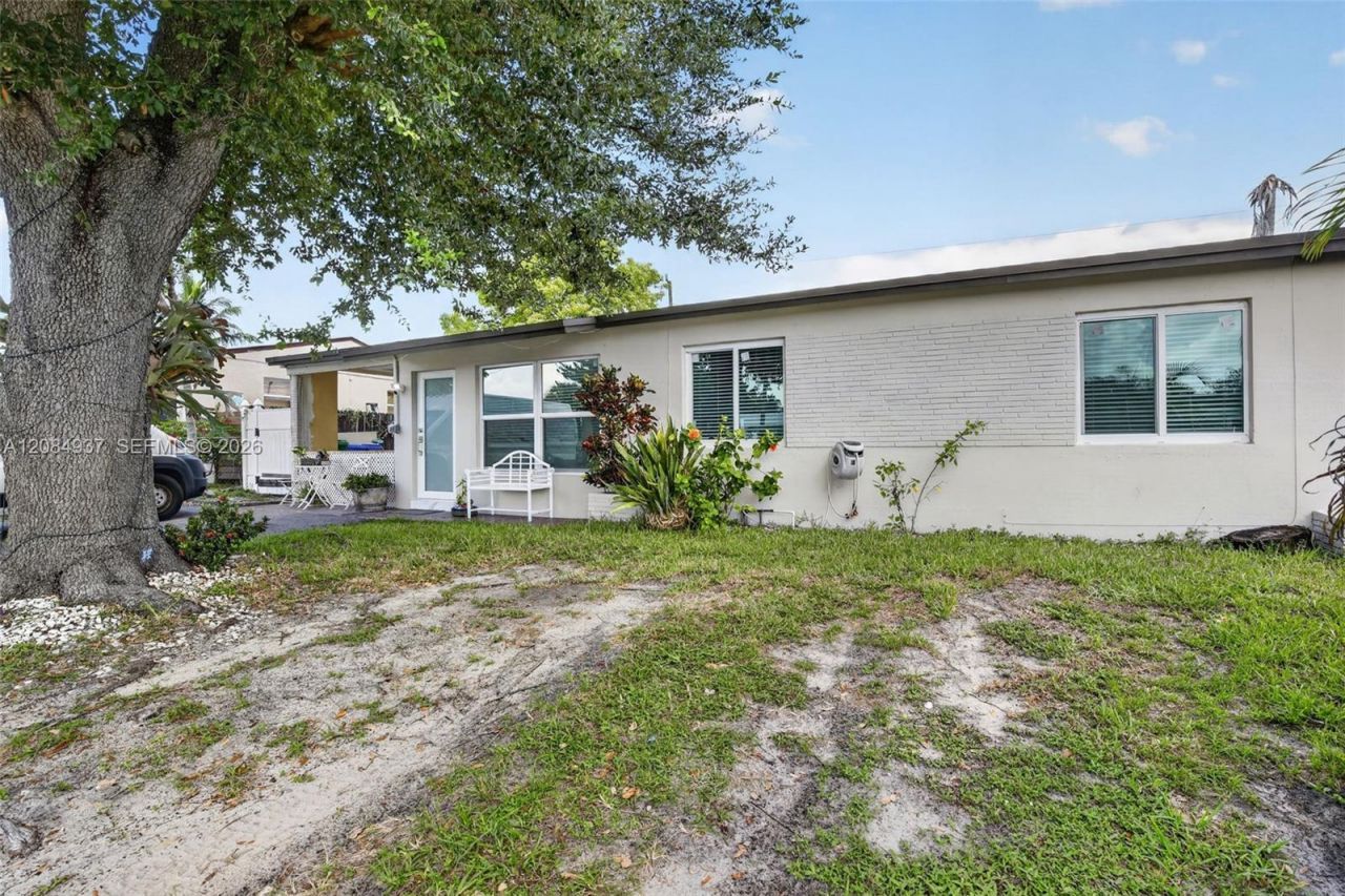 4351 SW 22nd St, Fort Lauderdale, FL 33317 Photo