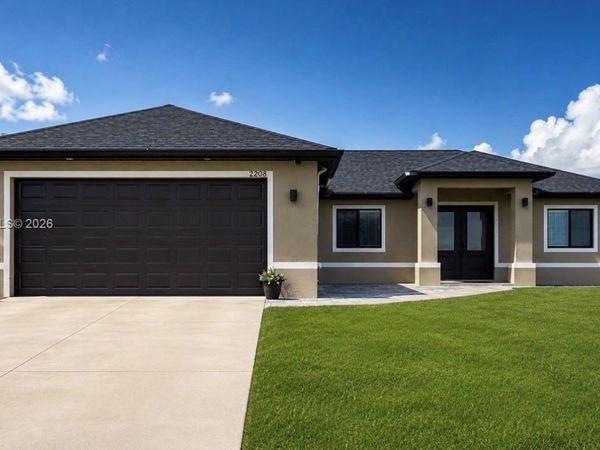 2208 NW 42ND PL , Cape Coral, FL 33993