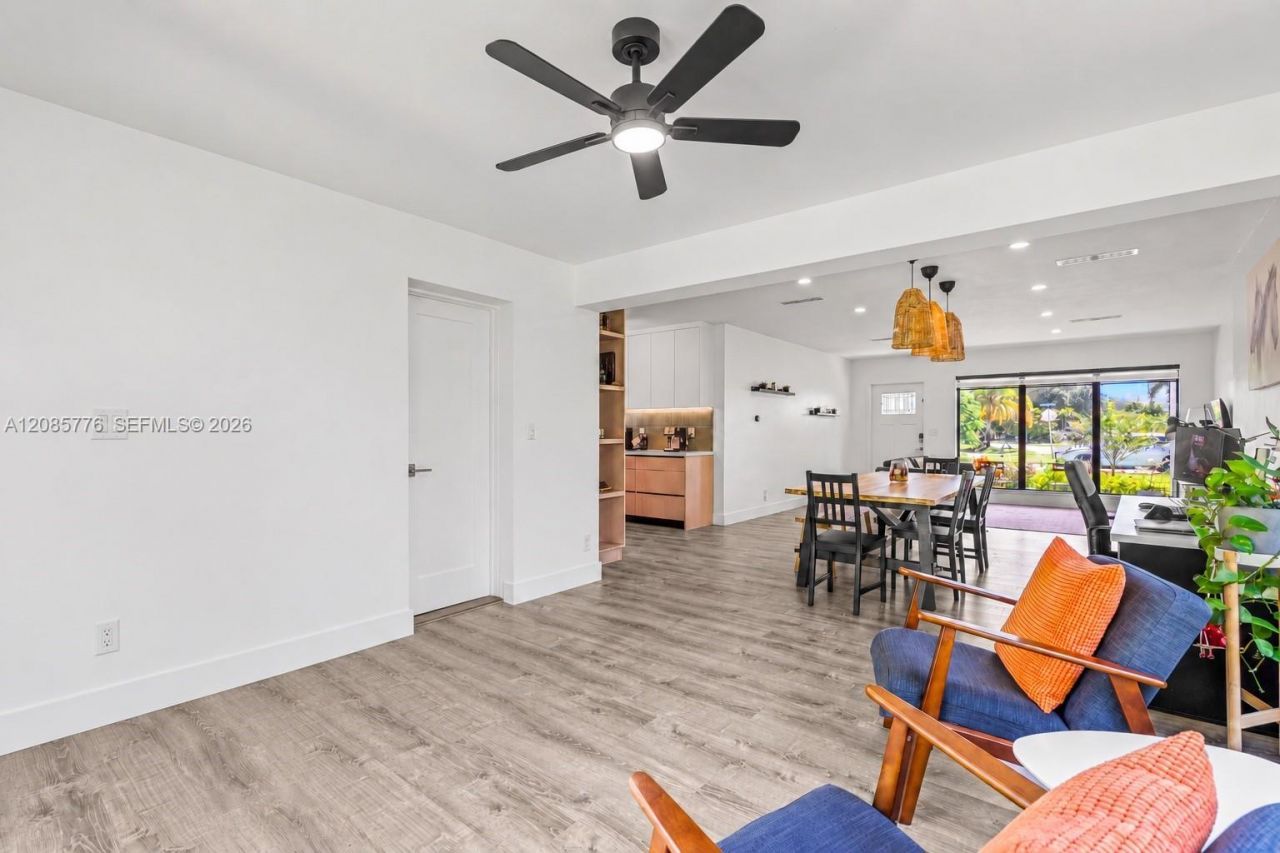 1126 E Hawthorne Cir, Hollywood, FL 33021 Photo