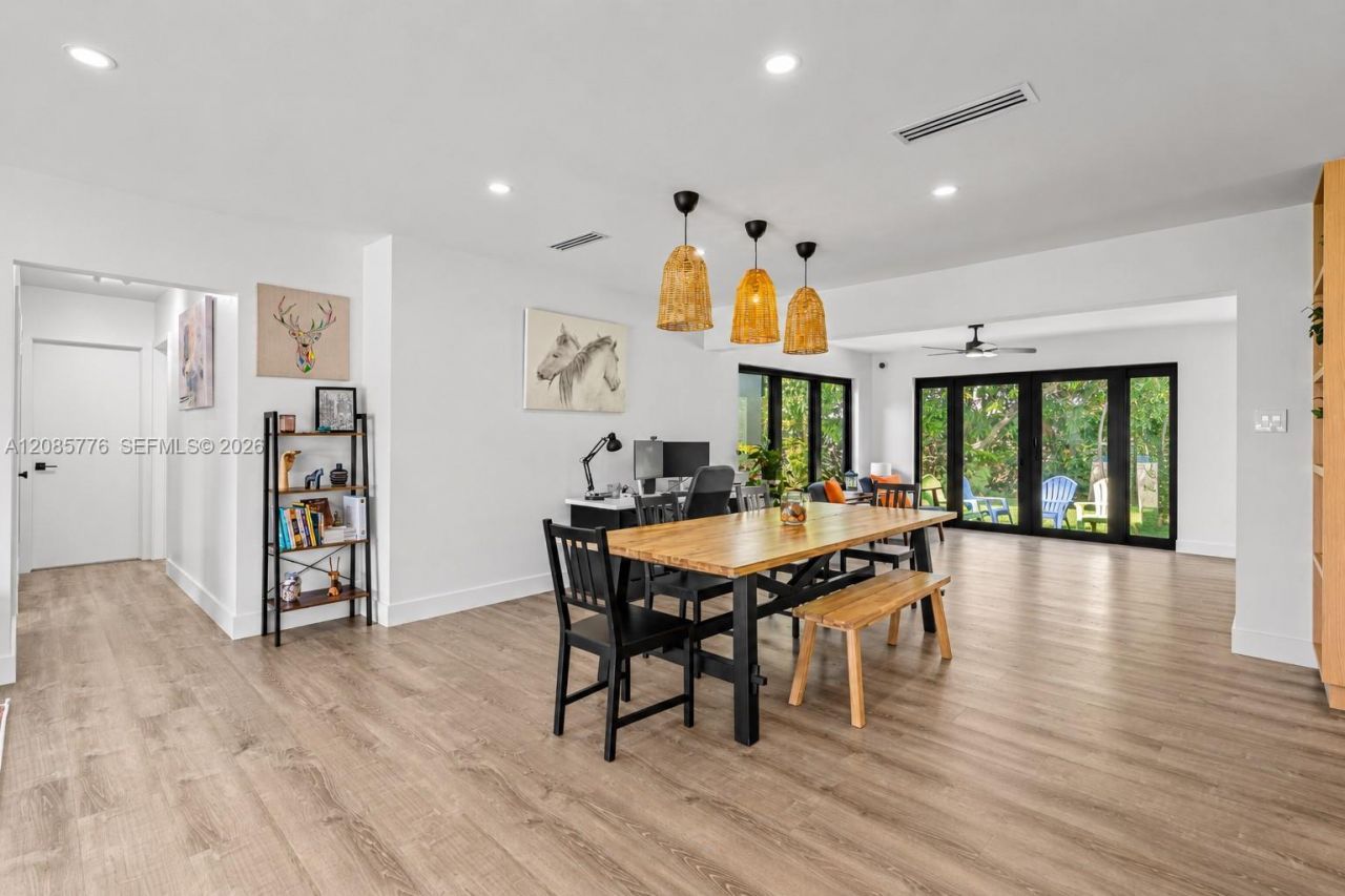 1126 E Hawthorne Cir, Hollywood, FL 33021 Photo